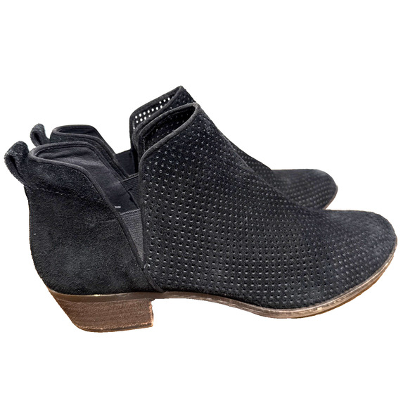 Black Suede Ankle Boots Size 8.5 Perforated Western Style Slip On Low Heel EUC - Picture 1 of 12